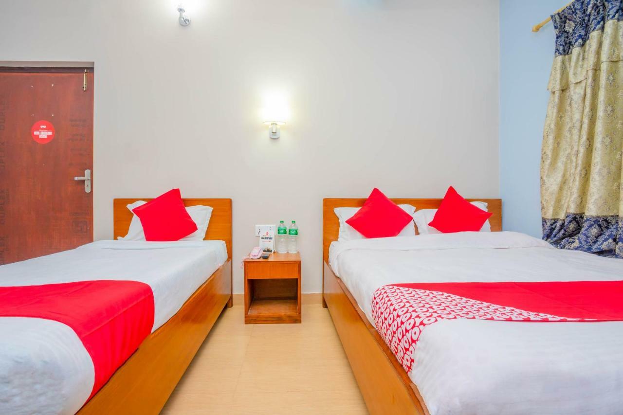 Oyo 575 Api Suites Pokhara Exterior foto