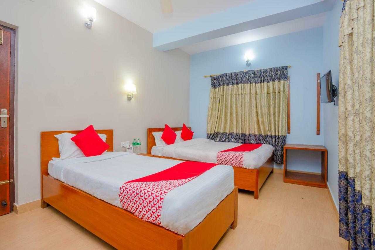 Oyo 575 Api Suites Pokhara Exterior foto